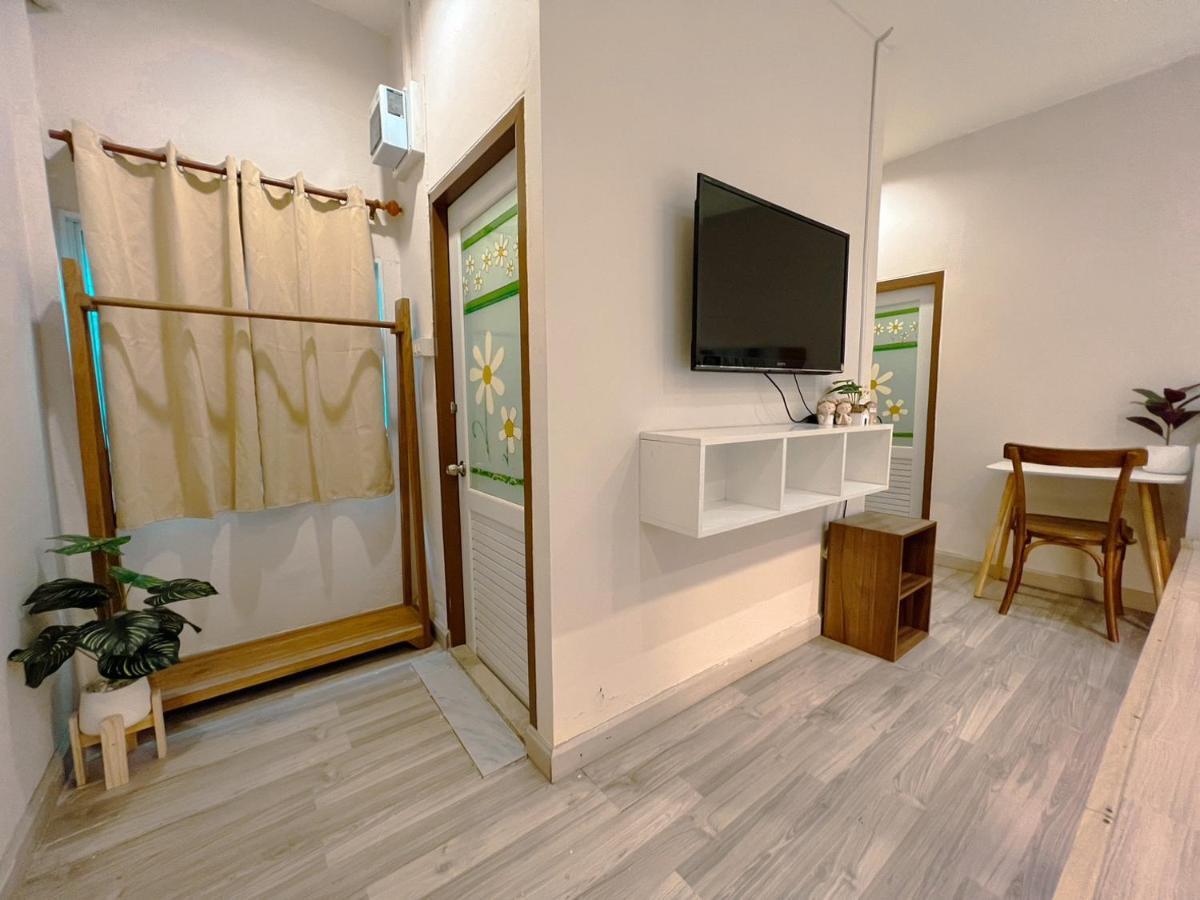 Pure Stay At Cnx Chiang Mai Eksteriør billede